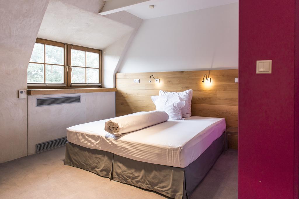 Hot_Elarnia Hotel & Spa Puszczykowo Zimmer foto